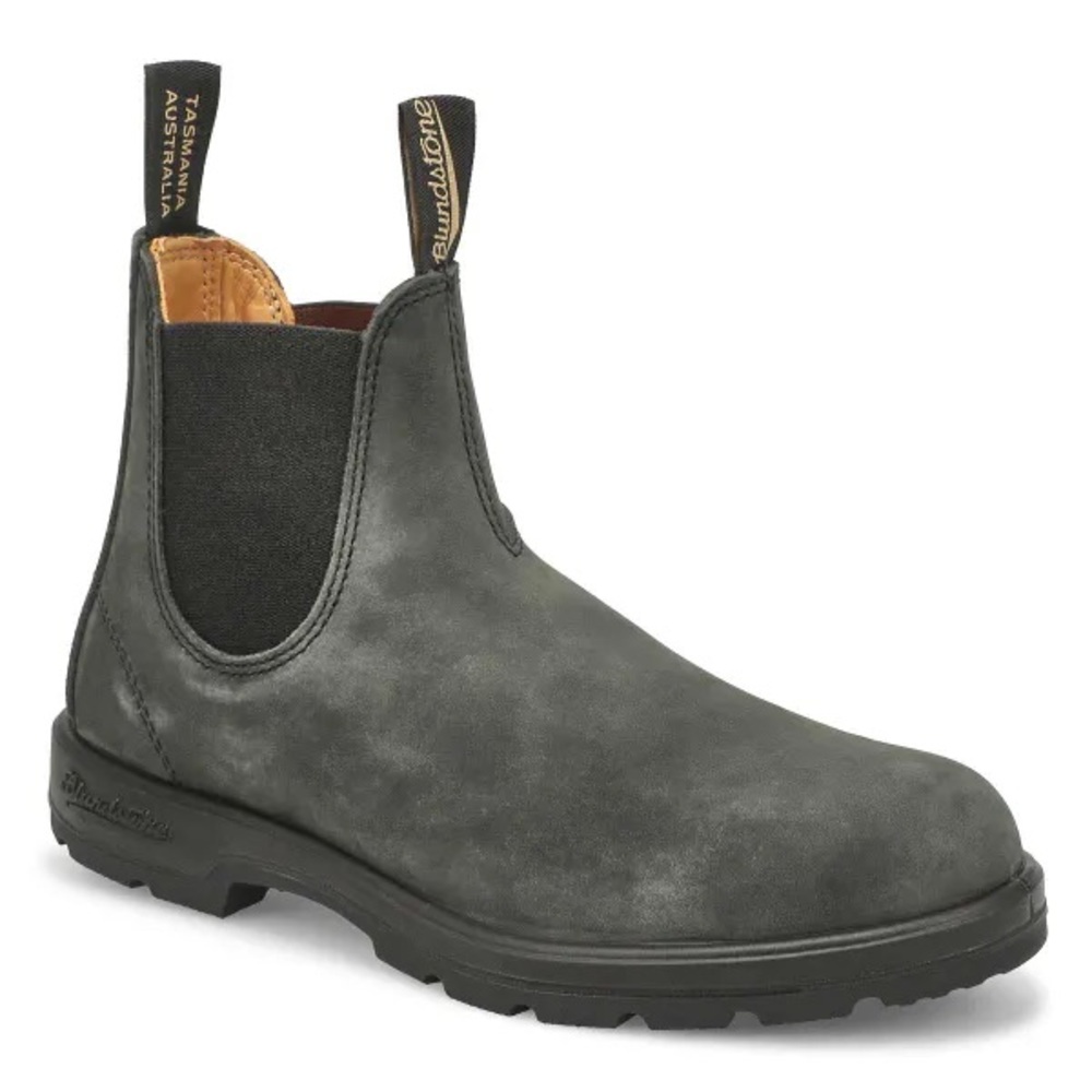 Rustic black Blundstones brand new!